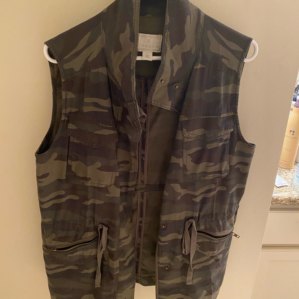 Caslon Camo Vest